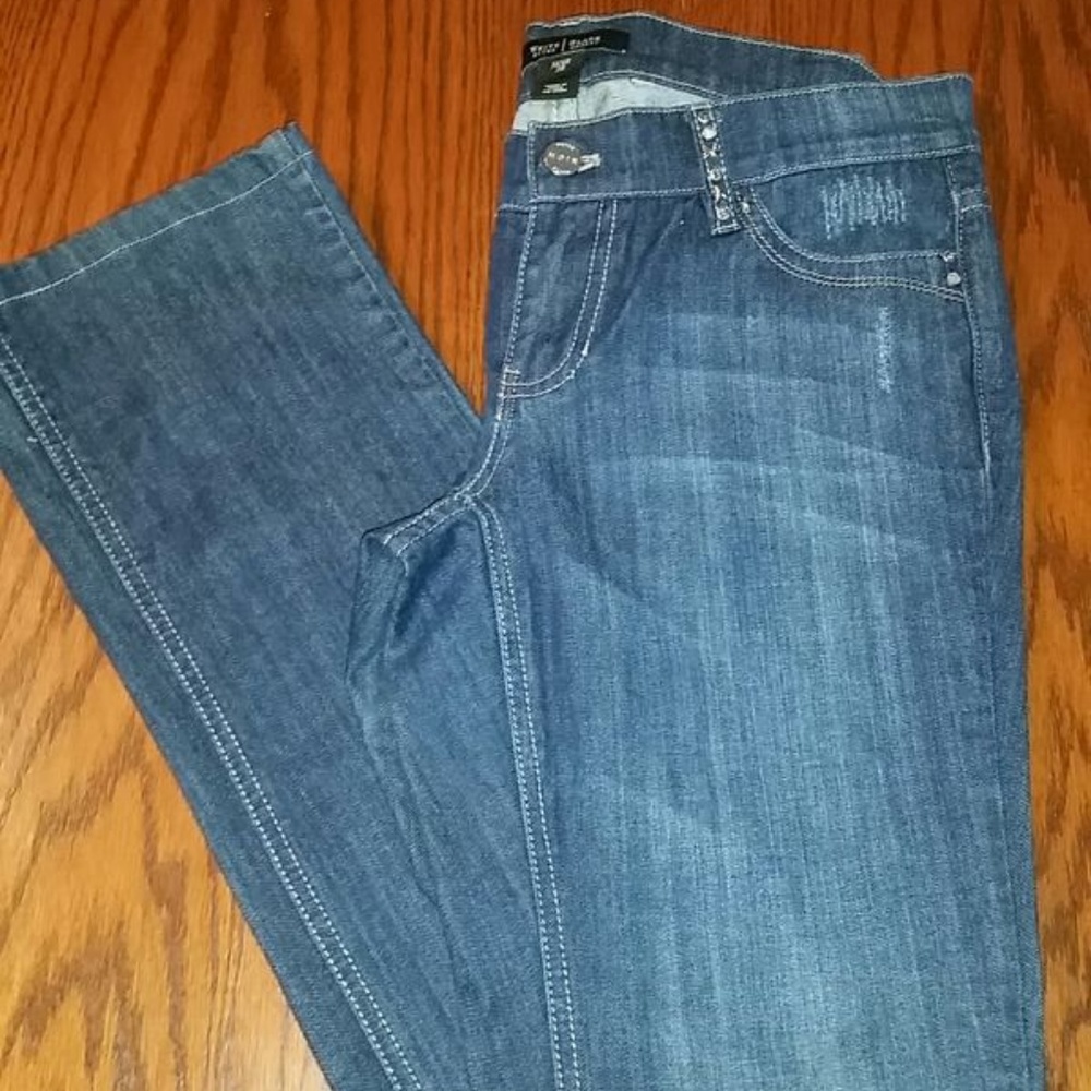 WHBM"Superstar" NOIR Style Jeans - Woman's Size 2R